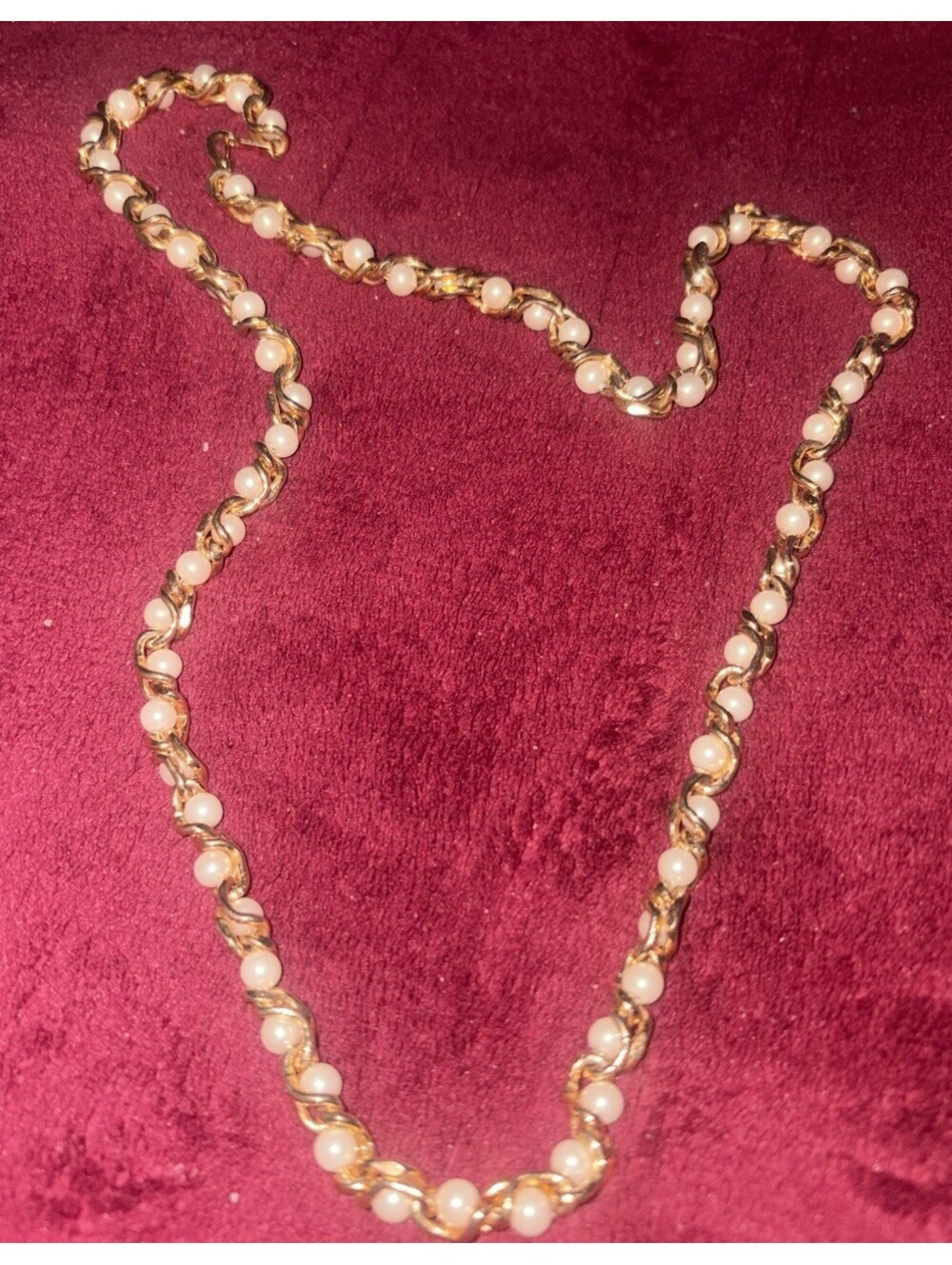 Vintage Faux Pearl Gold Tone Woven Link Chain Necklace Statement Costume Jewelry